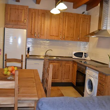 Lantställe El Dolmen Bernuy-Salinero